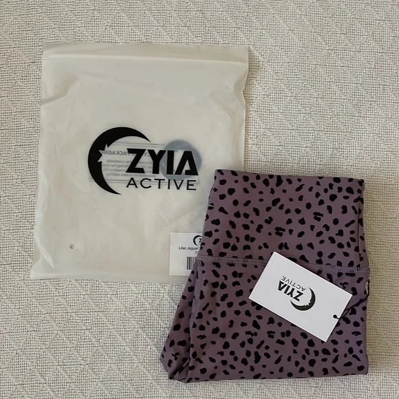 Zyia Lilac Jaguar Fit n Free Hi-rise 7/8 24" - Picture 16 of 16